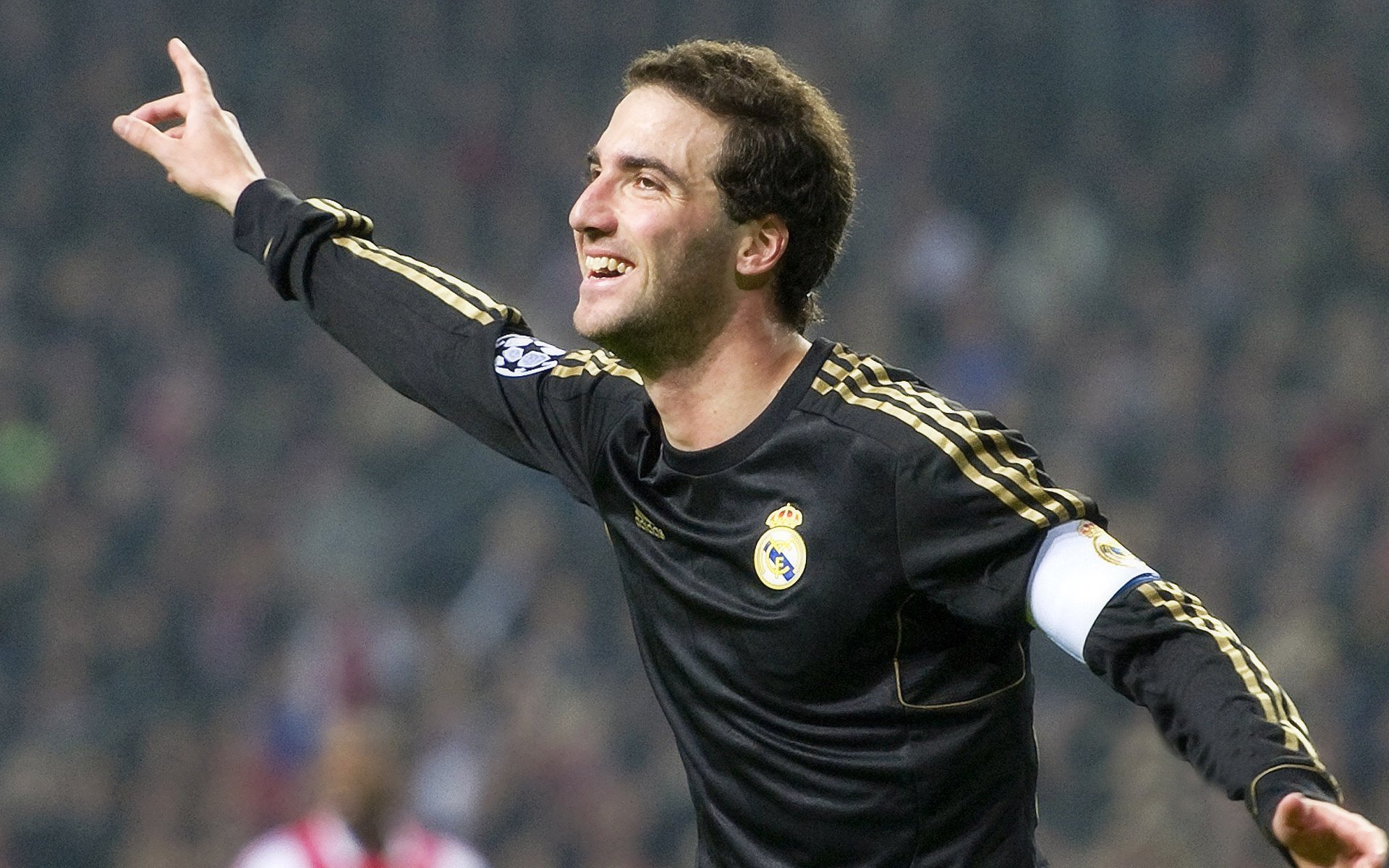 “法甲火药味十足，豪门实力角逐冠军”，法甲十大球星