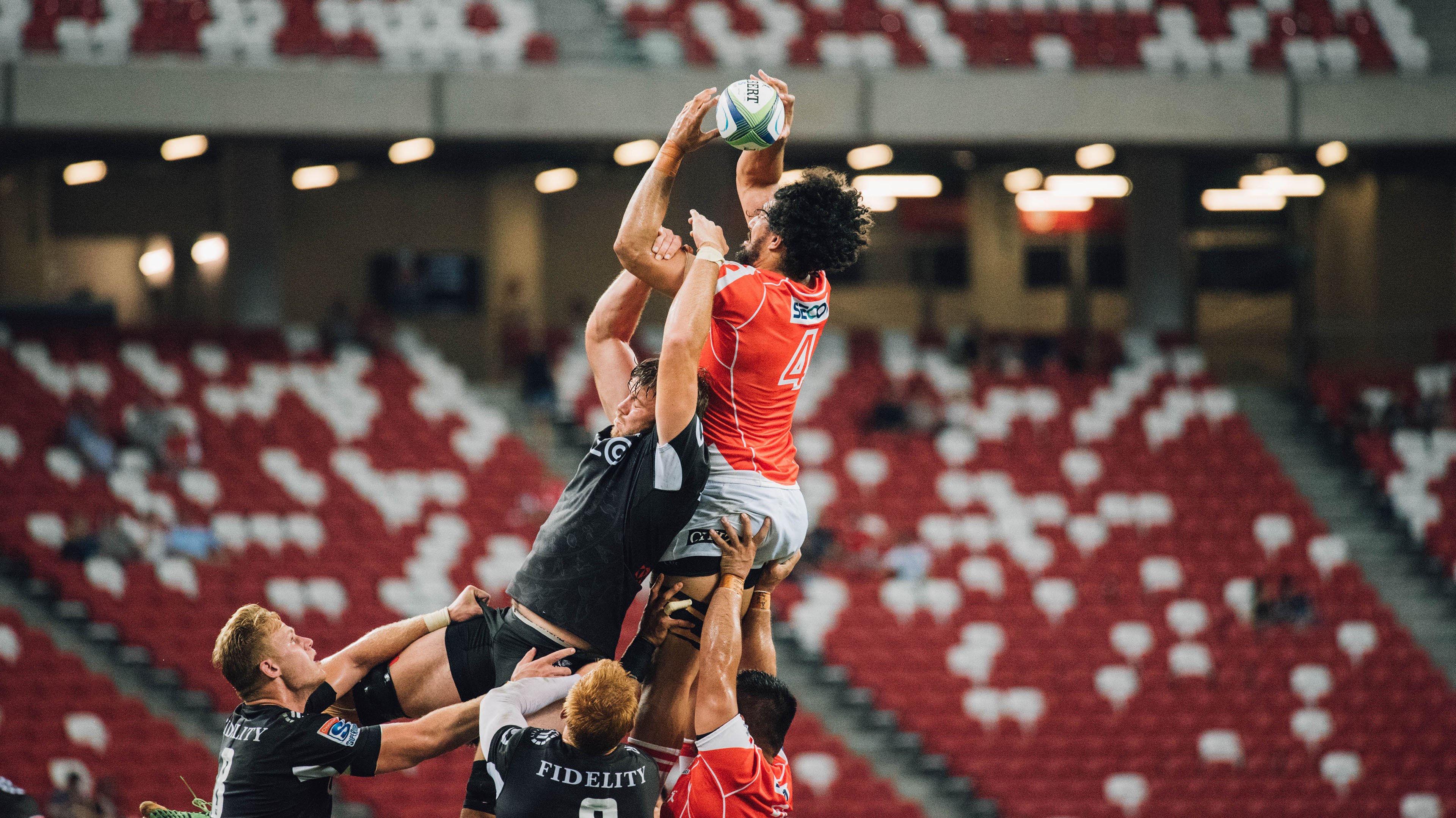 山东鲁能主场大捷,积分榜前三位置牢固,山东鲁能现场